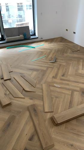 28373BCB-5F47-4799-8AD2-2C9A03A535CE